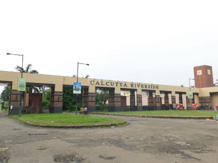 Hiland Greens Main Image 1