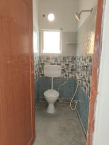 Bathroom Image of 825 Sq.ft 3 BHK Apartment / Flat for sale in Kalikapur Kolkata for Rs. 5300000