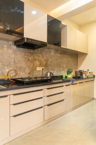 Kitchen Image of 1800 Sq.ft 3 BHK Apartment / Flat for rent in Kaavyaratna Antriksh, Randesan Gandhinagar for Rs. 50000