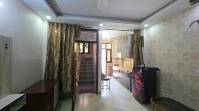 Living Room Image of 400 Sq.ft 1 BHK Builder Floor for rent in Pitampura New Delhi for Rs. 22000
