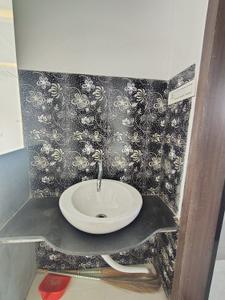 Image of 960 Sq.ft 2 BHK Apartment / Flat for rent in Shree Venkatesh Serenity, Dhayari, Pune for Rs. 21000