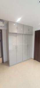 Bedroom Image of 950 Sq.ft 3 BHK Apartment / Flat for sale in Hiranandani Highland A B C D And E Wing, Powai Mumbai for Rs. 41300000