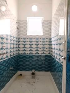 Common Bathroom Image of 763 Sq.ft 2 BHK Apartment / Flat for sale in Sarada Pally Kolkata for Rs. 4350000