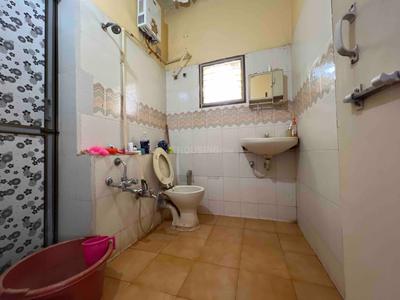 Bathroom Image of 1800 Sq.ft 4 BHK Villa for sale in Subhanpura Vadodara for Rs. 13000000
