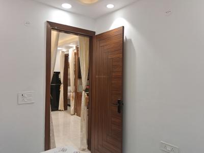 Bedroom Image of 900 Sq.ft 3 BHK Builder Floor for rent in Dwarka Mor New Delhi for Rs. 30000