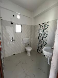Bathroom Image of 1500 Sq.ft 3 BHK Apartment / Flat for sale in Bangur Avenue Kolkata for Rs. 9500000