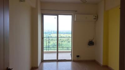 Bedroom Image of 1800 Sq.ft 3 BHK Apartment / Flat for sale in DLF Express Greens, Manesar Gurgaon for Rs. 14600000