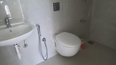 Bathroom Image of 518 Sq.ft 1 BHK Apartment / Flat for rent in Swastik Platinum, Vikhroli East Mumbai for Rs. 48000