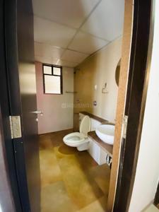 Bathroom Image of 800 Sq.ft 3 BHK Apartment / Flat for rent in Bramha Skycity, Dhanori Pune for Rs. 32000
