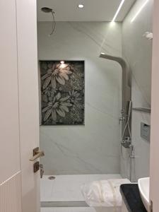 Common Bathroom Image of 1200 Sq.ft 3 BHK Builder Floor for sale in Paschim Vihar New Delhi for Rs. 27100000