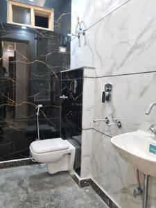 Common Bathroom Image of 569 Sq.ft 2 BHK Apartment / Flat for rent in Dwarka Mor New Delhi for Rs. 17500