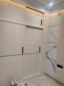 Bedroom Image of 1674 Sq.ft 3 BHK Builder Floor for sale in Anand Vihar New Delhi for Rs. 43500000
