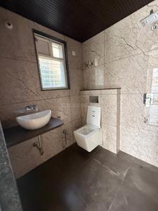 Bathroom Image of 1750 Sq.ft 3 BHK Apartment / Flat for rent in Shankar Nagar Nagpur for Rs. 45000
