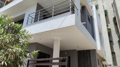 Building Image of 1800 Sq.ft 3.5 BHK Villa for sale in Tragad Ahmedabad for Rs. 17000000