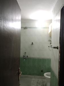 Common Bathroom Image of 1700 Sq.ft 3 BHK Apartment / Flat for sale in Nishat Apartment, Sector 19 Dwarka New Delhi for Rs. 27800000