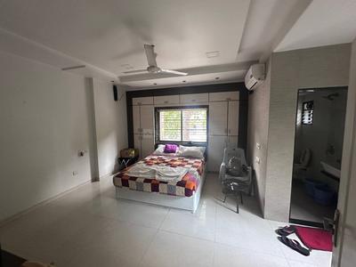 Hall Image of 2000 Sq.ft 4.5 BHK Independent House for rent in Adajan Surat for Rs. 70000