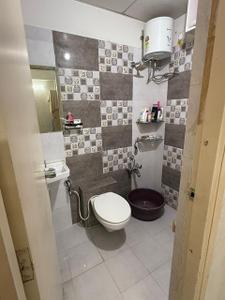 Bathroom Image of 1316 Sq.ft 3 BHK Apartment / Flat for rent in Shyam Akash Parisar, Chanakyapuri Ahmedabad for Rs. 35000