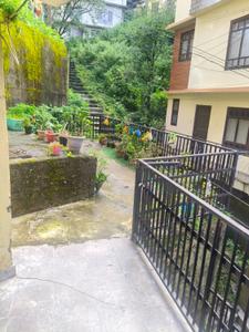 Balcony Image of 400 Sq.ft 1 BHK Apartment / Flat for rent in Chotta Shimla Shimla for Rs. 8000