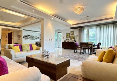 Hall Image of 7200 Sq.ft 4 BHK Builder Floor for rent in Panchsheel Park New Delhi for Rs. 500000