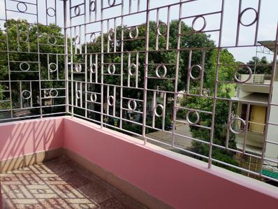 Balcony Image of 750 Sq.ft 2 BHK Independent House for rent in Salt Lake City Kolkata for Rs. 20000