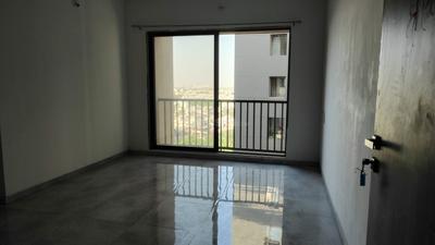 Living Room Image of 1650 Sq.ft 3 BHK Apartment / Flat for rent in Vaishnodevi Kingswood, Sima Nagar Surat for Rs. 22000