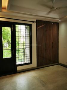 Bedroom Image of 1440 Sq.ft 3 BHK Builder Floor for sale in Chittaranjan Park New Delhi for Rs. 36000000