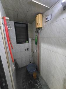 Bathroom Image of 525 Sq.ft 1 BHK Apartment / Flat for rent in Kandivali East Mumbai for Rs. 27500