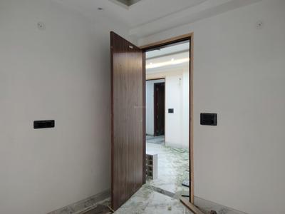 Bedroom Image of 800 Sq.ft 2 BHK Builder Floor for rent in Chhattarpur New Delhi for Rs. 24000