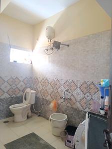 Common Bathroom Image of 1230 Sq.ft 3 BHK Independent House for rent in Yelahanka Satellite Town Bengaluru for Rs. 28000