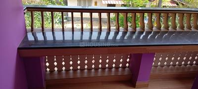 Balcony Image of Share Room for Men  in Maradu, Ernakulam