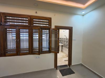 Bedroom Image of 1650 Sq.ft 2 BHK Independent House for rent in Sushant Golf City Lucknow for Rs. 30000