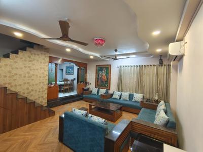 Living Room Image of 3600 Sq.ft 4.5 BHK Penthouse for sale in Shyamal Ahmedabad for Rs. 28650000