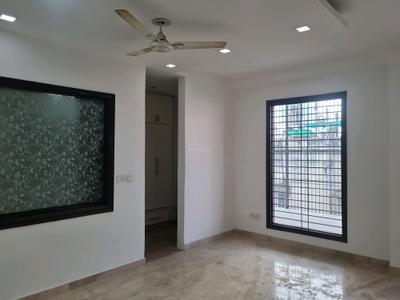 Bedroom Image of 4190 Sq.ft 4 BHK Builder Floor for rent in Janakpuri New Delhi for Rs. 80000