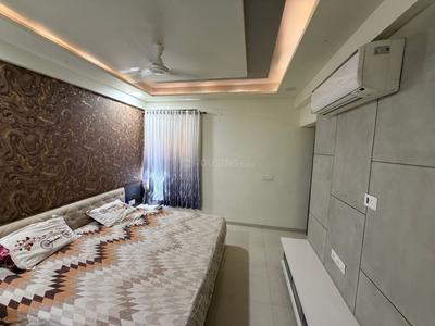 Bedroom Image of 2100 Sq.ft 3 BHK Apartment / Flat for sale in Prahlad Nagar Ahmedabad for Rs. 16500000