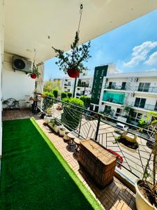 Balcony Image of 2000 Sq.ft 3.5 BHK Builder Floor for rent in Central Park Flower Valley, Sector 33 Sohna for Rs. 30600