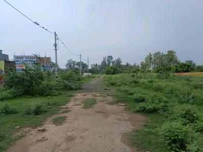 Image of 64 Sq.ft Residential Plot / Land for sale in Rohini Sector 28, New Delhi for Rs. 12800000