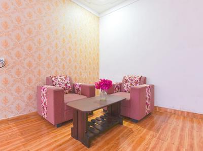 Hall Image of 4000 Sq.ft 2 BHK Villa for rent in Fatehpura Udaipur for Rs. 100000