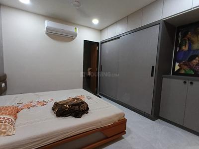 Bedroom Image of 1900 Sq.ft 4 BHK Apartment / Flat for rent in Sama Savli Vadodara for Rs. 55000