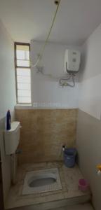 Bathroom Image of 600 Sq.ft 2 BHK Apartment / Flat for rent in Jawahar Nagar Jaipur for Rs. 20000