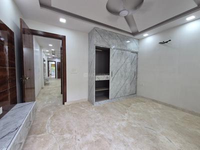Bedroom Image of 1000 Sq.ft 2 BHK Builder Floor for sale in Ramesh Nagar New Delhi for Rs. 14900000