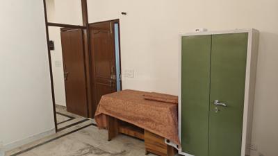 Living Room Image of 600 Sq.ft 1 BHK Builder Floor for rent in Sector 55 Gurgaon for Rs. 27000