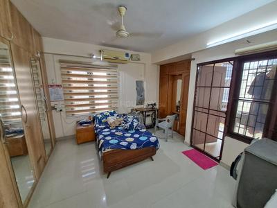 Bedroom Image of 1500 Sq.ft 3 BHK Apartment / Flat for sale in Vyttila Kochi for Rs. 7700000