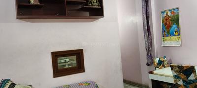 Living Room Image of 1000 Sq.ft 2 BHK Builder Floor for rent in Laxmi Nagar New Delhi for Rs. 22000