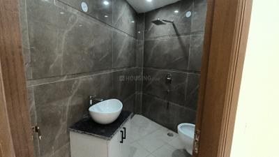 Image of 1550 Sq.ft 3 BHK Apartment / Flat for sale in Vasant Kunj, New Delhi for Rs. 14900000