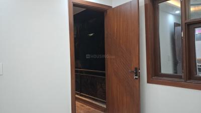 Bedroom Image of 1000 Sq.ft 3 BHK Builder Floor for sale in Malviya Nagar New Delhi for Rs. 9900000