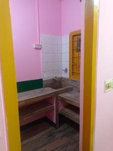 Kitchen Image of 550 Sq.ft 2 BHK Independent House for rent in Arabinda Pally Siliguri for Rs. 6000
