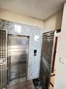 Bedroom Image of 1600 Sq.ft 3 BHK Builder Floor for rent in Safdarjung Enclave New Delhi for Rs. 90000