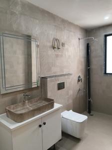 Common Bathroom Image of 2844 Sq.ft 4 BHK Builder Floor for rent in DLF Independent Floors, DLF Phase 3 Gurgaon for Rs. 120000