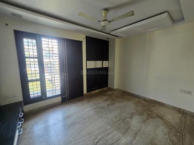 Bedroom Image of 1800 Sq.ft 3 BHK Builder Floor for sale in Vivek Vihar New Delhi for Rs. 30000000