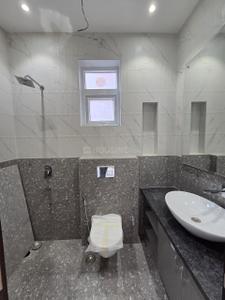 Bathroom Image of 1500 Sq.ft 3 BHK Builder Floor for rent in Rajouri Garden New Delhi for Rs. 56000